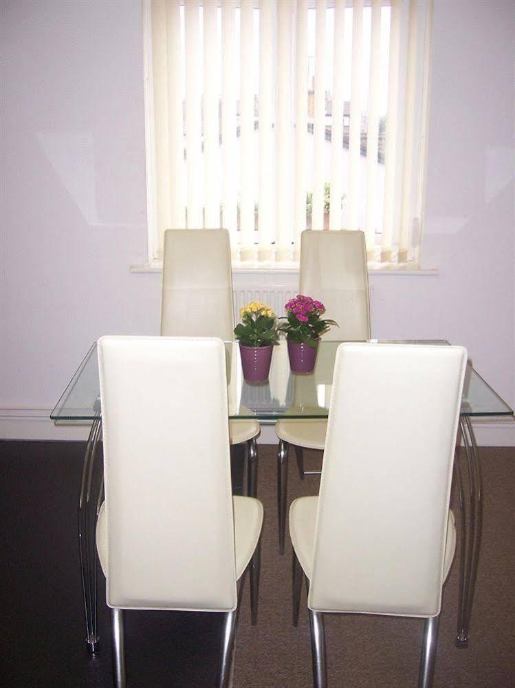 Oyo Arinza Apartments, Liverpool Zewnętrze zdjęcie
